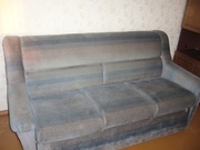 Продам небольшой комфортный диван+ 2кресла