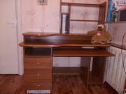  продается компьютерный стол